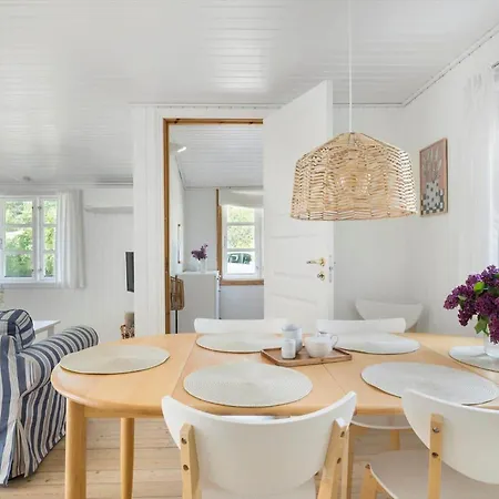 1493-aakirkeby-lyngvejen-30 Tatil Evi *